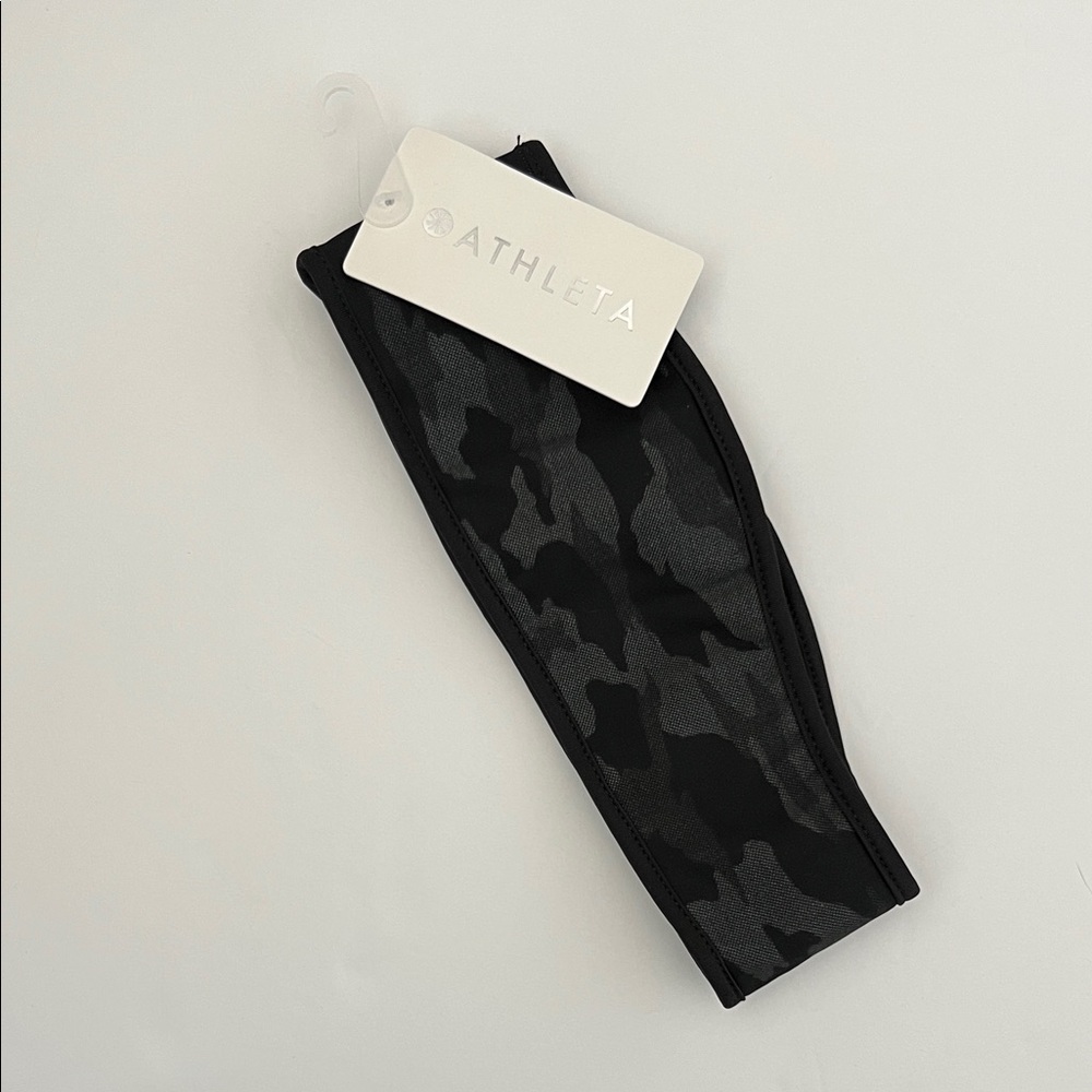 nwt athleta flurry reflective workout headband 2.0 black camo, one size